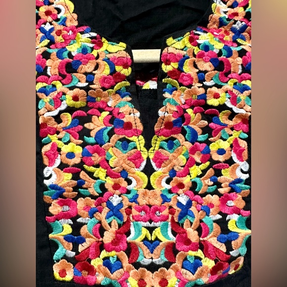 NWOT Black Multi-Color Embroidered Pom Sleeve Dress Sz M - Picture 11 of 16